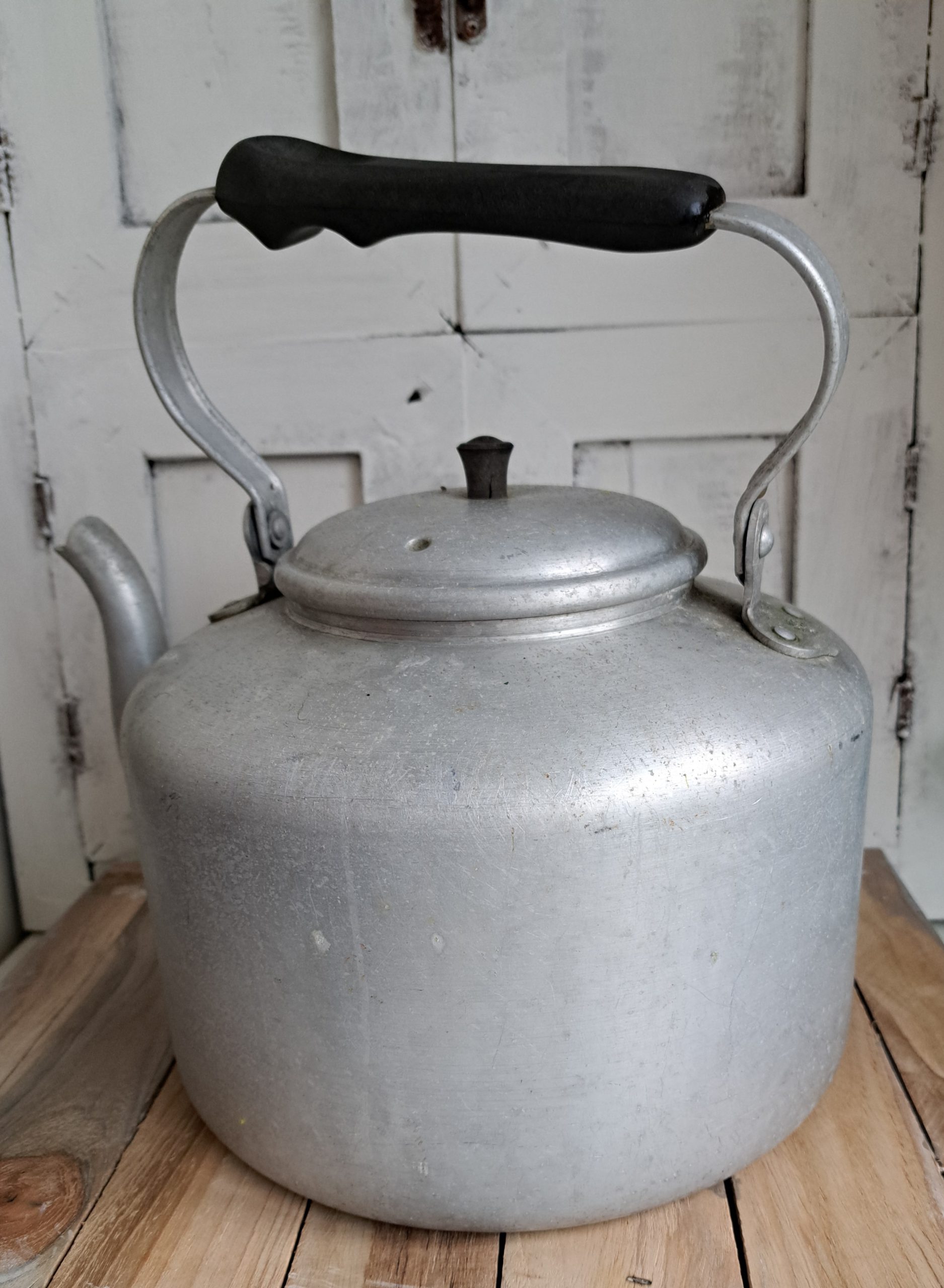 Oude grote waterketel