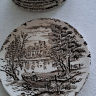 8 bordjes English Ironstone