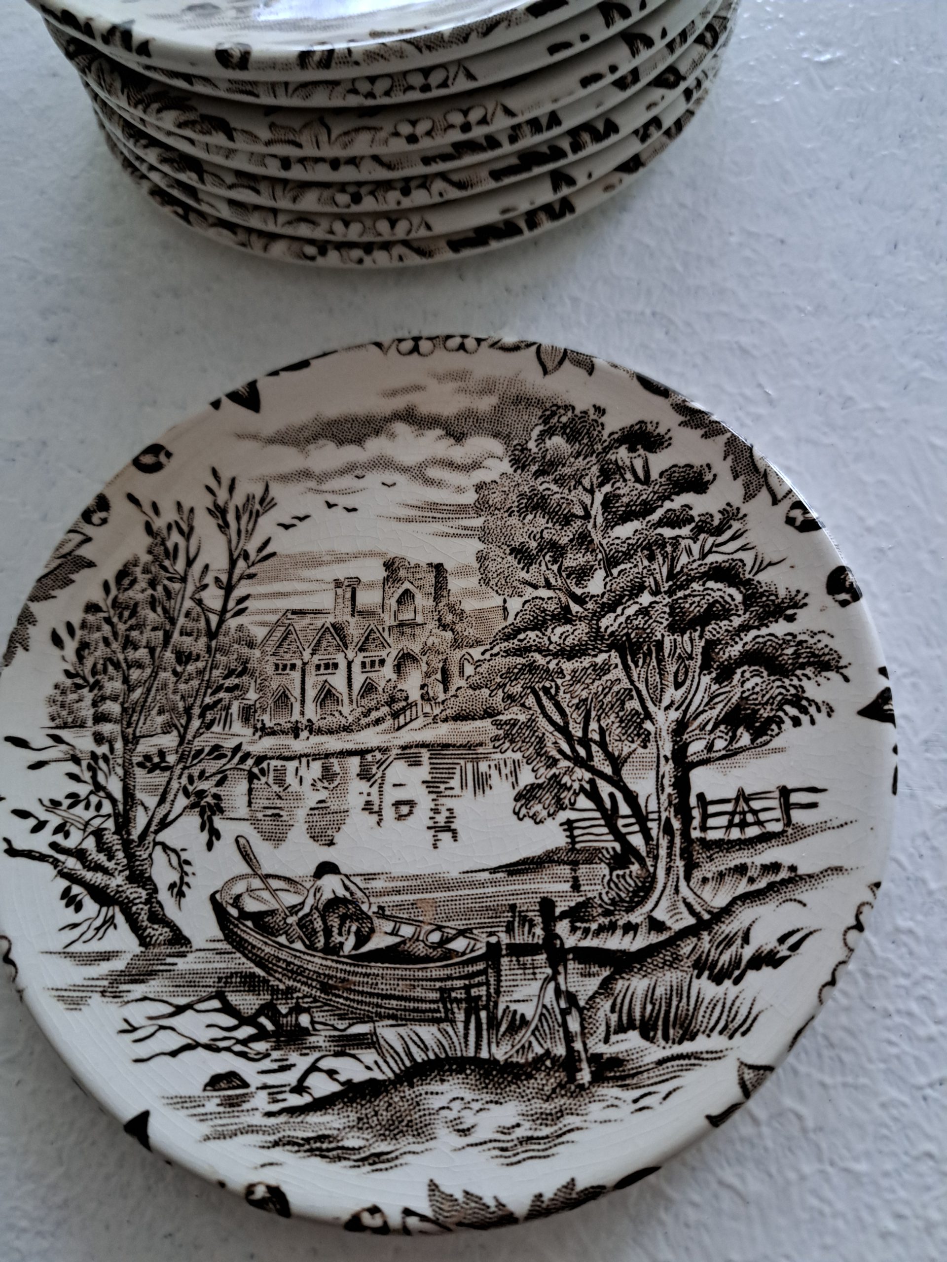 8 bordjes English Ironstone